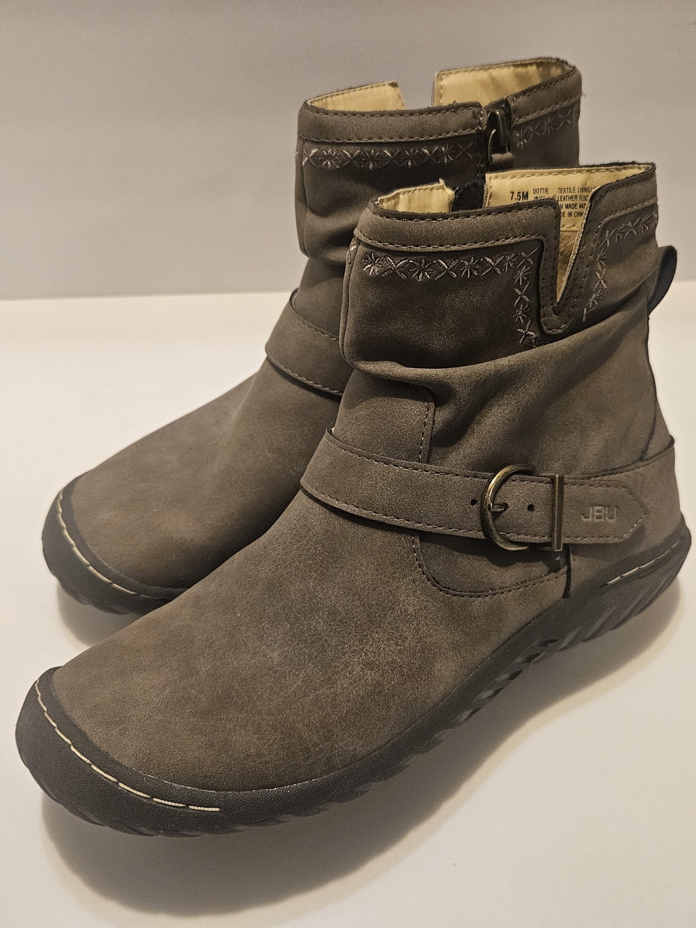 JBU Women's Brown Ankle Boots with Buckle
